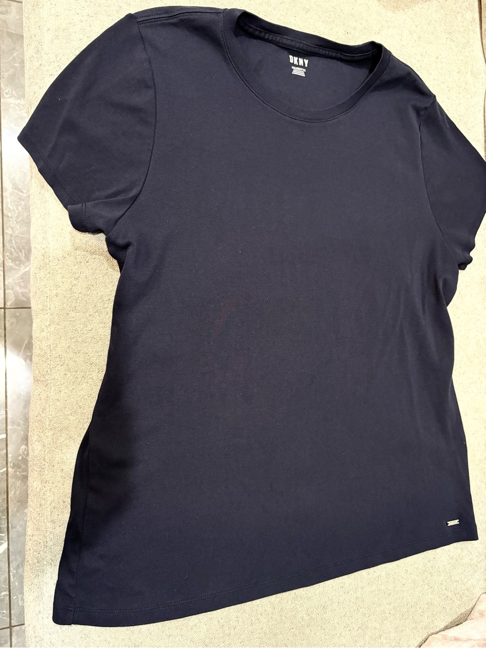 DKNY Women's navy blue short Sleeve Crewneck Tee